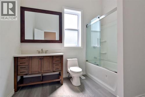 1502 Mersea Rd D, Leamington, ON - Indoor Photo Showing Bathroom