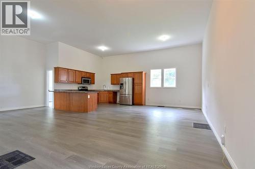 1502 Mersea Rd D, Leamington, ON - Indoor Photo Showing Kitchen