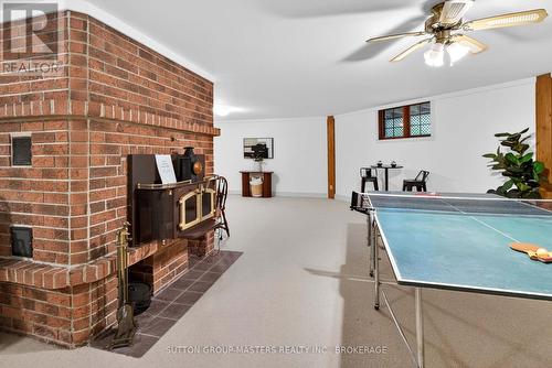 314 Baseline Road, Frontenac Islands (Howe Island), ON - Indoor Photo Showing Other Room