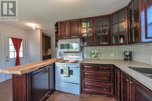 Appliances included - 4258 Canal Road, Severn, ON - Indoor Photo Showing Kitchen