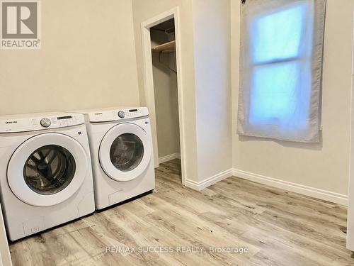 738 Mount Pleasant Road, Brant, ON - Indoor Photo Showing Laundry Room