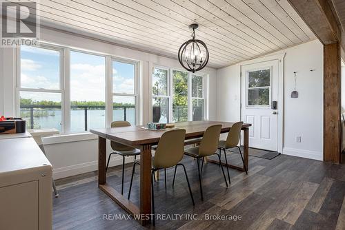 15 Manchester Trail, Kawartha Lakes, ON - Indoor Photo Showing Dining Room