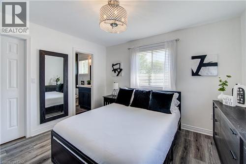 102 Allen Street, Tillsonburg, ON - Indoor Photo Showing Bedroom