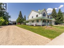 Ample parking - 
