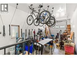 Garage - 