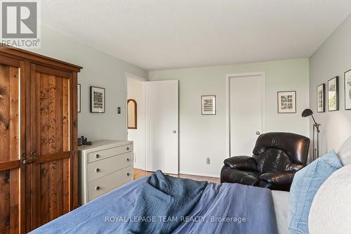 9 - 402 Montfort Street, Ottawa, ON - Indoor Photo Showing Bedroom