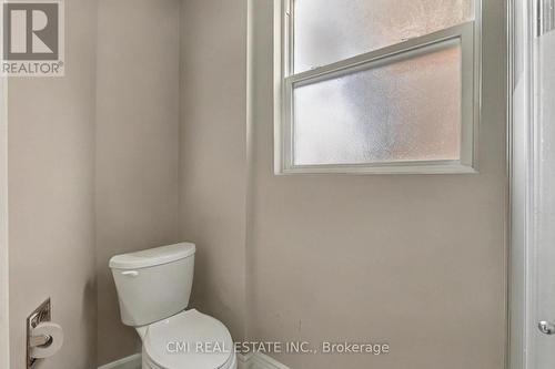 122 Montrose Street, Windsor, ON - Indoor Photo Showing Bathroom