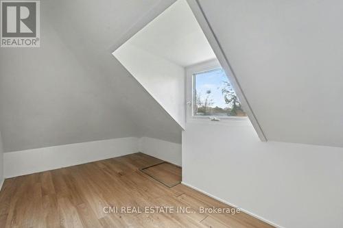 122 Montrose Street, Windsor, ON - Indoor Photo Showing Other Room