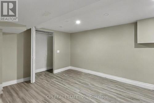 122 Montrose Street, Windsor, ON - Indoor Photo Showing Other Room