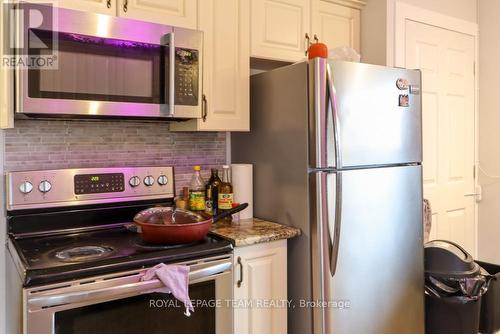 75 Winnifred Street N, Smiths Falls, ON - Indoor Photo Showing Kitchen