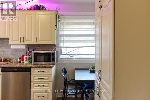 75 Winnifred Street N, Smiths Falls, ON - Indoor Photo Showing Kitchen