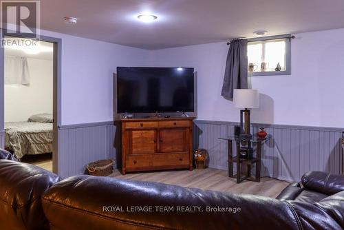 75 Winnifred Street N, Smiths Falls, ON - Indoor