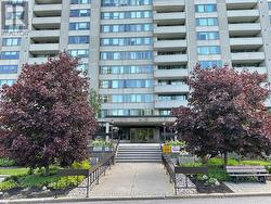 1706 - 2625 REGINA STREET  Ottawa, ON K2B 5W8