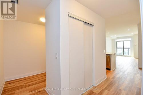 422 - 1936 Rymal Road E, Hamilton, ON - Indoor Photo Showing Other Room