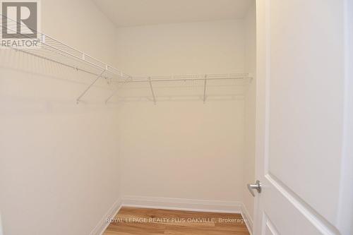 422 - 1936 Rymal Road E, Hamilton, ON - Indoor With Storage