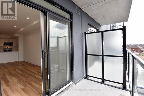 422 - 1936 Rymal Road E, Hamilton, ON - Outdoor With Balcony With Exterior
