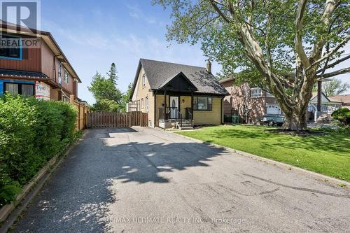 Basement - 34 Compton Crescent, Toronto, ON - Outdoor