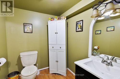 5 Easton Avenue, Tay (Port Mcnicoll), ON - Indoor Photo Showing Bathroom