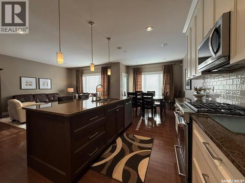 11 301 Cartwright Terrace, Saskatoon, SK - Indoor Photo Showing Kitchen With Upgraded Kitchen