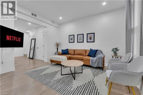 237 West Avenue N, Hamilton, ON - Indoor Photo Showing Other Room