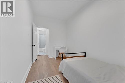 237 West Avenue N, Hamilton, ON - Indoor Photo Showing Bedroom