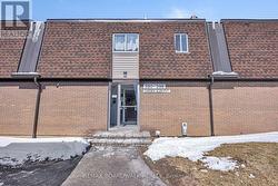67 - 392 GARDEN GLEN PRIVATE Ottawa, ON K2G 1E4