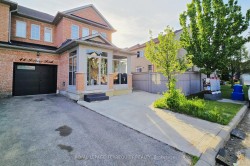 44 Iceberg Trail Brampton, ON L6R 0J7