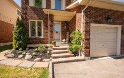 12 Hewitt Crescent Ajax, ON L1S 7A2