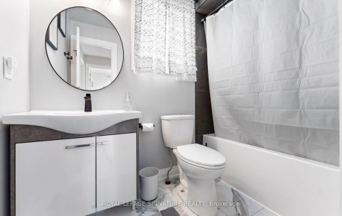 12 Hewitt Crescent, Ajax, ON - Indoor Photo Showing Bathroom