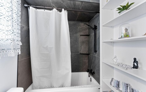 12 Hewitt Crescent, Ajax, ON - Indoor Photo Showing Bathroom