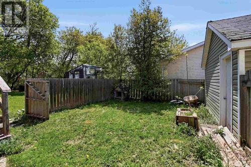 156 Walnut St, Sault Ste. Marie, ON - Outdoor