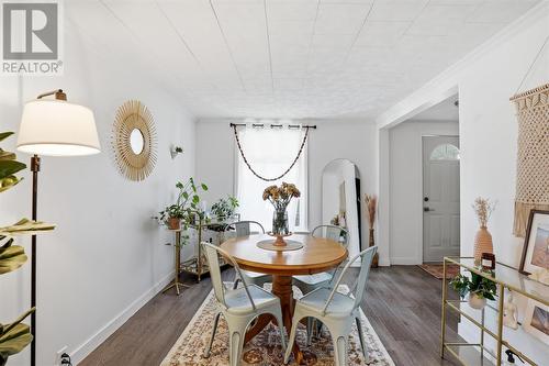 156 Walnut St, Sault Ste. Marie, ON - Indoor Photo Showing Dining Room