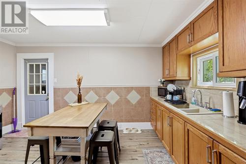 156 Walnut St, Sault Ste. Marie, ON - Indoor Photo Showing Kitchen With Double Sink