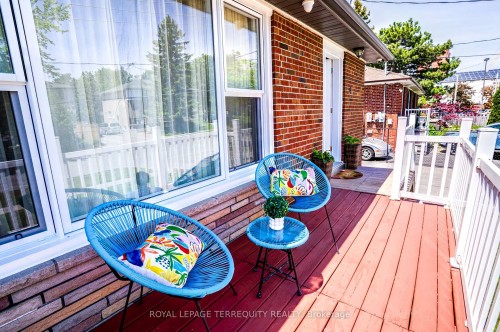 4 Thrush Road, Toronto, ON 
