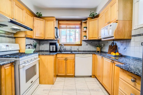 4 Thrush Road, Toronto, ON 