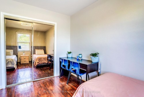 4 Thrush Road, Toronto, ON 