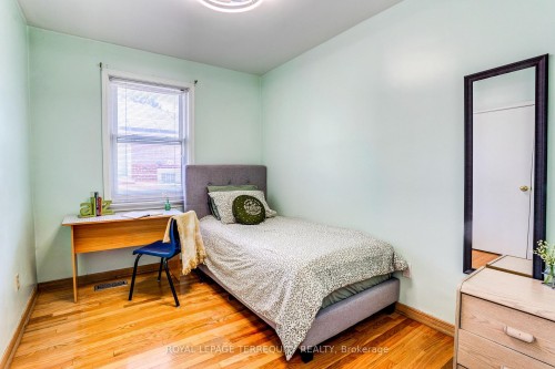 4 Thrush Road, Toronto, ON 