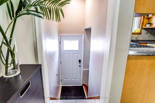 4 Thrush Road, Toronto, ON 