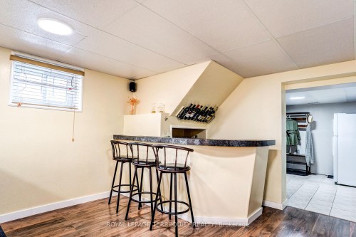 4 Thrush Road, Toronto, ON 
