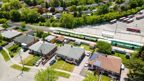 4 Thrush Road, Toronto, ON 