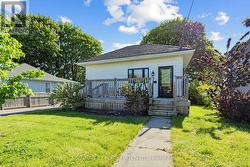 22 WESTMOUNT STREET Oshawa, ON L1J 4W9