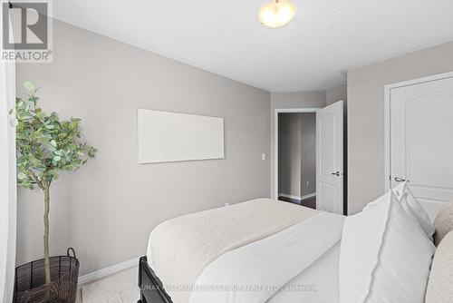 17 Edison Way, Whitby, ON - Indoor Photo Showing Bedroom