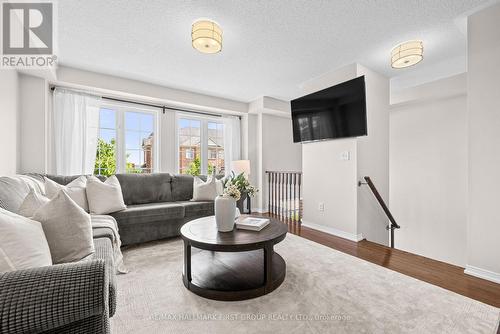17 Edison Way, Whitby, ON - Indoor Photo Showing Living Room