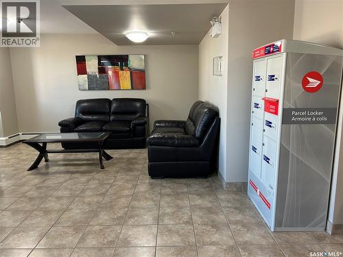 210 308 Petterson Drive, Estevan, SK - Indoor