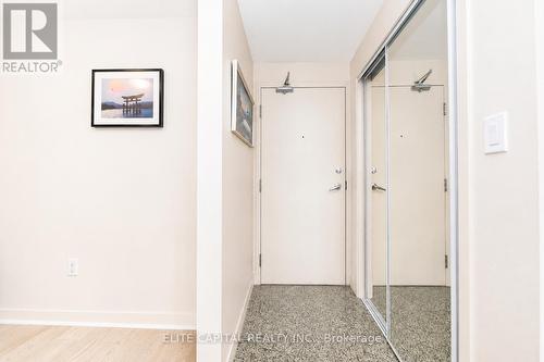 1008 - 10 Navy Wharf Court, Toronto, ON - Indoor Photo Showing Other Room