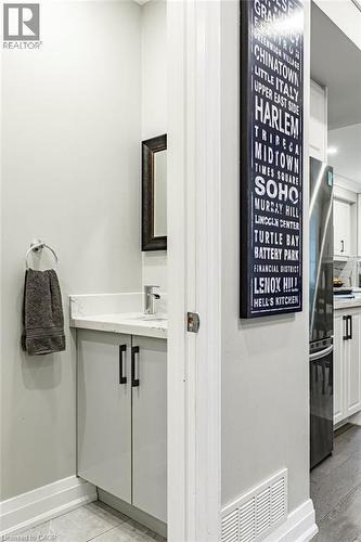 67 Gage Avenue N, Hamilton, ON - Indoor