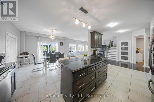 795 Robert Ferrie Drive, Kitchener, ON - Indoor Photo Showing Other Room
