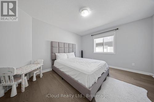 795 Robert Ferrie Drive, Kitchener, ON - Indoor Photo Showing Bedroom