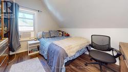 Bedroom 1 - 