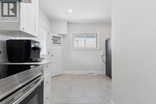 855 Lincoln Road, Windsor, ON - Indoor